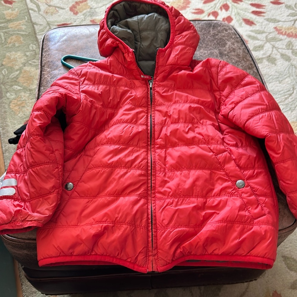 Boys puffer coat reversible.